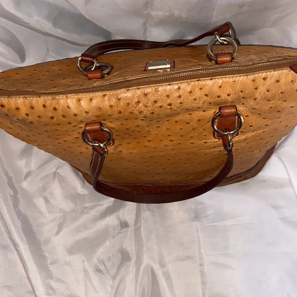 Dooney and Bourke large ostrich texture leather tote in tan and brown - Picture 6 of 14